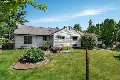 60 NE 23rd St, Gresham, OR 97030 - Photo 21