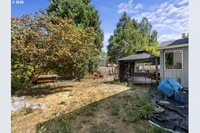 235 NE Lenox St, Hillsboro, OR 97124 - Photo 25
