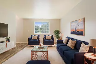 235 NE Lenox St, Hillsboro, OR 97124 - Photo 5