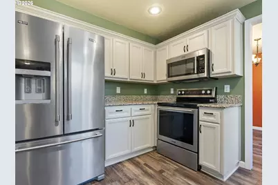 235 NE Lenox St, Hillsboro, OR 97124 - Photo 7
