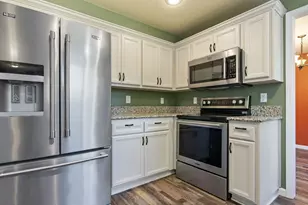 235 NE Lenox St, Hillsboro, OR 97124 - Photo 7