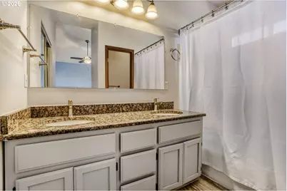 1252 NE 22nd Ave, Hillsboro, OR 97124 - Photo 17