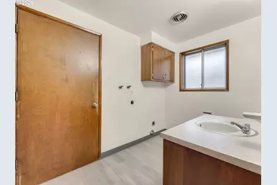 1230 SE 214th Ave, Gresham, OR 97030 - Photo 27
