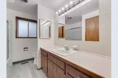 1230 SE 214th Ave, Gresham, OR 97030 - Photo 27