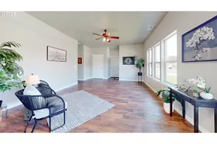 821 SE 9th Dr, Hermiston, OR 97838 - Photo 5