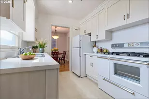 8040 SW Capitol Hill Rd, Portland, OR 97219 - Photo 7