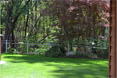 737 Pinecrest Dr, Grants Pass, OR 97526 - Photo 35