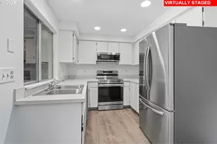 650 SW Meadow Dr, Beaverton, OR 97006 - Photo 9