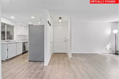 650 SW Meadow Dr #211, Beaverton, OR 97006 - Photo 11