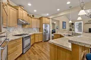 9129 SW W Haven Dr, Portland, OR 97225 - Photo 19