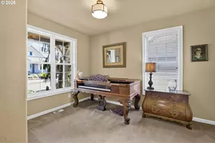9129 SW W Haven Dr, Portland, OR 97225 - Photo 7