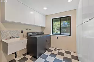 4110 SW Jerald Ct, Portland, OR 97221 - Photo 27
