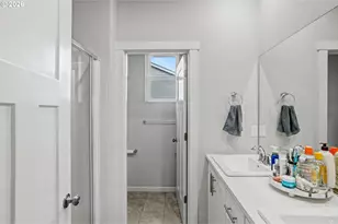 215 Walnut St, Mount Angel, OR 97362 - Photo 27