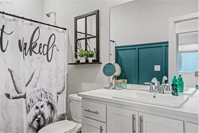 215 Walnut St, Mount Angel, OR 97362 - Photo 21