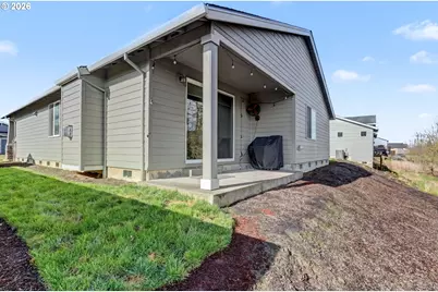 215 Walnut St, Mount Angel, OR 97362 - Photo 31