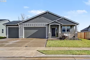 215 Walnut St, Mount Angel, OR 97362 - Photo 1