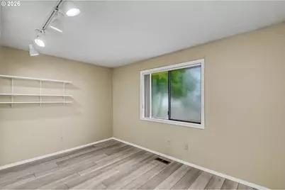 15646 NE Tillamook St, Portland, OR 97230 - Photo 23