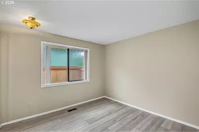 15646 NE Tillamook St, Portland, OR 97230 - Photo 25