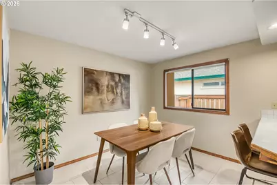 15646 NE Tillamook St, Portland, OR 97230 - Photo 13