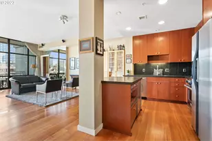 1025 NW Couch St, Portland, OR 97209 - Photo 7