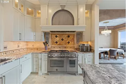 12433 SE Verlie St, Happy Valley, OR 97086 - Photo 13