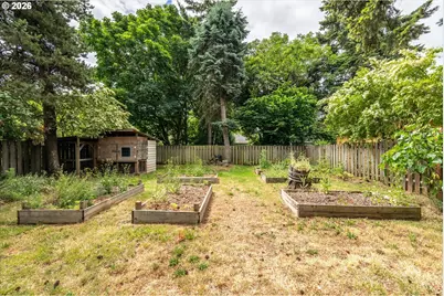 2536 Wood Ave, Eugene, OR 97402 - Photo 29