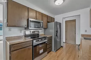 7080 SW Royal Oak Ct, Portland, OR 97223 - Photo 7