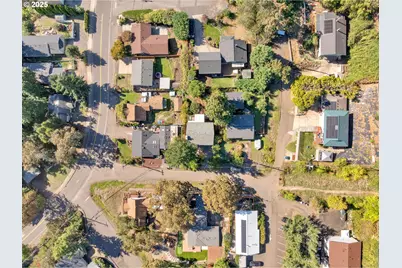 1870 Hemlock St, West Linn, OR 97068 - Photo 43