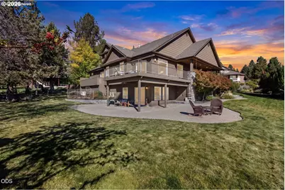 1154 NW Redfield Cir, Bend, OR 97703 - Photo 1