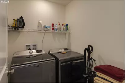 1941 NW Haun Dr, McMinnville, OR 97128 - Photo 21