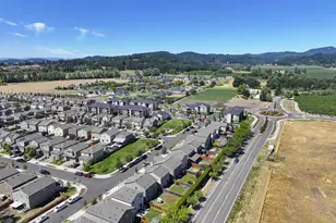 1941 NW Haun Dr, McMinnville, OR 97128 - Photo 25