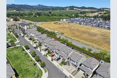 1941 NW Haun Dr, McMinnville, OR 97128 - Photo 23