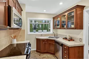 728 SE 55th Ave, Portland, OR 97215 - Photo 11