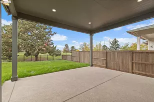 3075 Olympic St, Woodburn, OR 97071 - Photo 41