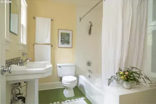 301 NE 65th Ave, Portland, OR 97213 - Photo 19