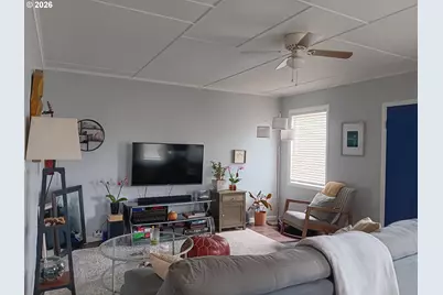 213 NW Cliff St NW, Newport, OR 97365 - Photo 9