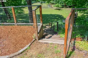 322 W Hickory St, Roseburg, OR 97471 - Photo 29
