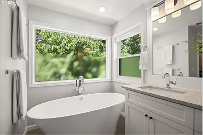 8125 SW Kingfisher Way, Portland, OR 97224 - Photo 31