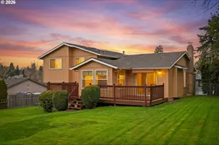 419 SW Day Ct, Gresham, OR 97080 - Photo 3