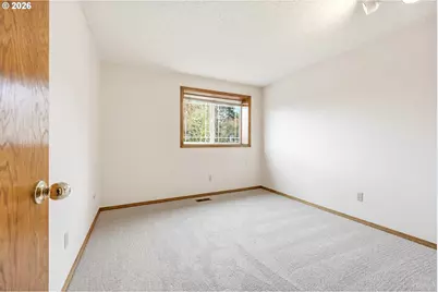 419 SW Day Ct, Gresham, OR 97080 - Photo 27