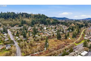 419 SW Day Ct, Gresham, OR 97080 - Photo 41