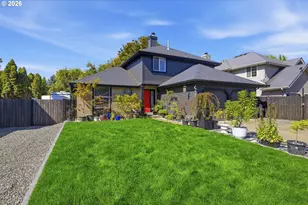 2076 Assumption St, Eugene, OR 97402 - Photo 37