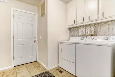 100 SW 195th Ave #4, Beaverton, OR 97006 - Photo 25