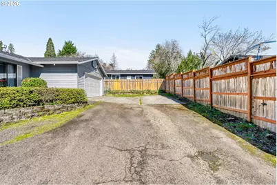 3886 SE Sunset Ct, Milwaukie, OR 97267 - Photo 3