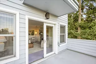 1941 SW Market St Dr, Portland, OR 97201 - Photo 11