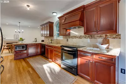 7301 NE Shaleen St, Hillsboro, OR 97124 - Photo 5