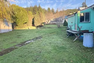 684 E 10th St, Coquille, OR 97423 - Photo 27