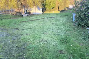 684 E 10th St, Coquille, OR 97423 - Photo 19