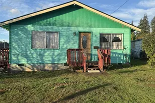 684 E 10th St, Coquille, OR 97423 - Photo 29