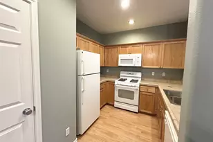 16097 SW Holland Ln, Sherwood, OR 97140 - Photo 9